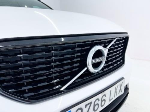 VOLVO XC40 1.5 T4 TWIN RECHARGE R-DESIGN AUTO 2020 de segunda mano