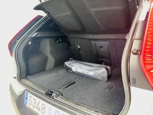 VOLVO XC40 R Design D3 150CV AT8 2019 de segunda mano