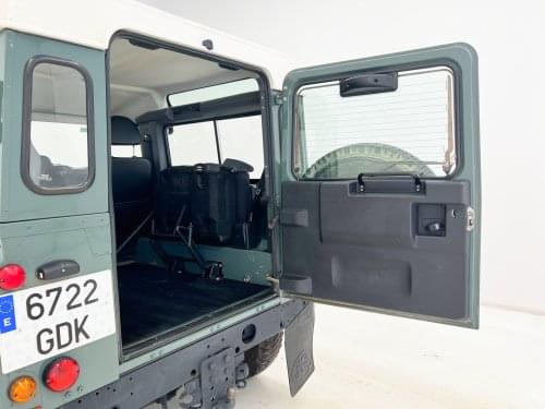 LAND ROVER DEFENDER 90 2.5TD5 SW SE 2008 de segunda mano