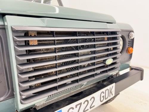 LAND ROVER DEFENDER 90 2.5TD5 SW SE 2008 de segunda mano