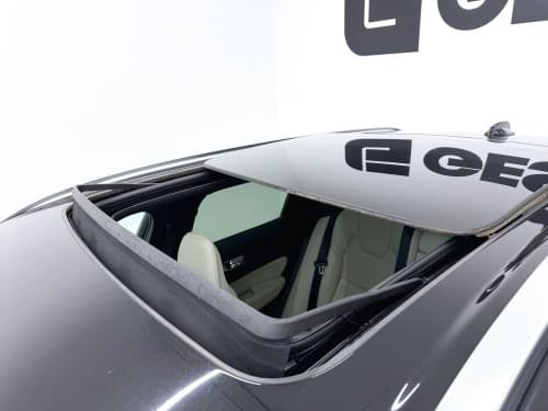 VOLVO XC60 2.0 T5 INSCRIPTION AUTO  250CV 2018 de segunda mano