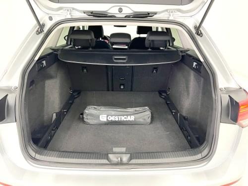 Comprar VOLKSWAGEN GOLF VARIANT LIFE 2.0 TDI 115 CV 2021 de segunda mano VOLKSWAGEN GOLF VARIANT LIFE 2.0 TDI 115 CV 2021 de segunda mano