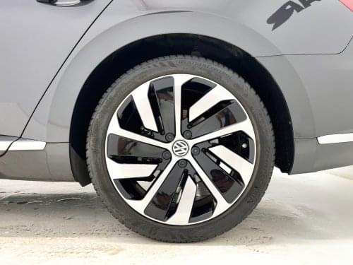 Comprar VOLKSWAGEN ARTEON R-LINE 2.0 TSI 190CV DSG 2019 de segunda mano VOLKSWAGEN ARTEON R-LINE 2.0 TSI 190CV DSG 2019 de segunda mano