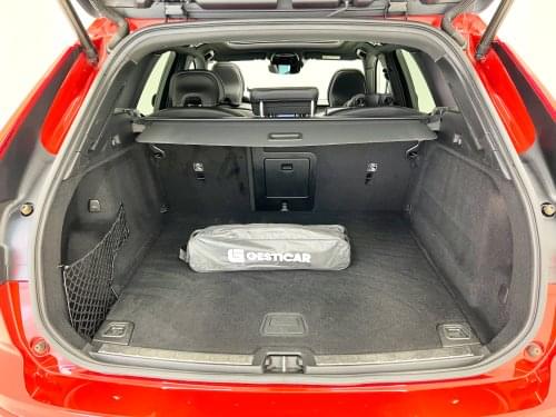 Comprar VOLVO XC60 R DESIGN AWD 2.0 B4 197CV 2019 de segunda mano VOLVO XC60 R DESIGN AWD 2.0 B4 197CV 2019 de segunda mano