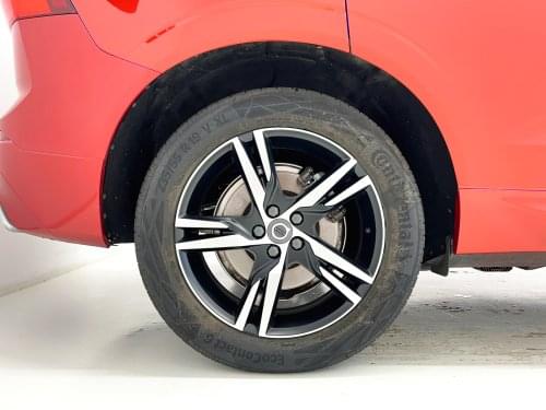 Comprar VOLVO XC60 R DESIGN AWD 2.0 B4 197CV 2019 de segunda mano VOLVO XC60 R DESIGN AWD 2.0 B4 197CV 2019 de segunda mano