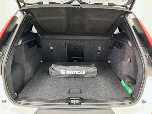 VOLVO XC40 T5 TWIN RECHARGE R-DESIGN AUTO 2021 de segunda mano