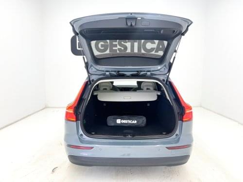 VOLVO V60 2.0 B4 (D)  ESSENTIAL AUTO 197cv 2023 de segunda mano