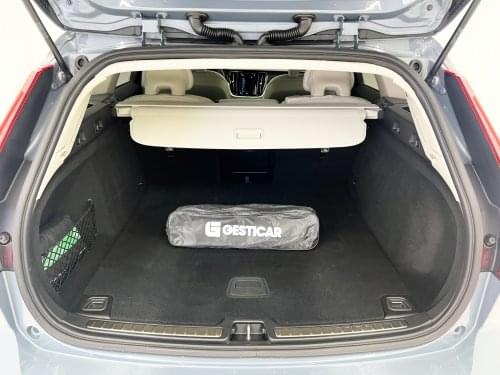 VOLVO V60 2.0 B4 (D)  ESSENTIAL AUTO 197cv 2023 de segunda mano