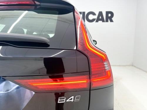 VOLVO V90 CROSS COUNTRY CORE 2.0 B4D 197 CV AUTO 2023 de segunda mano