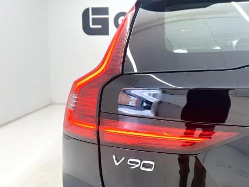 VOLVO V90 CROSS COUNTRY CORE 2.0 B4D 197 CV AUTO 2023 de segunda mano