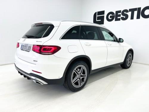 MERCEDES CLASE GLC GLC 200 4 MATIC AMG LINE 210CV  E6dT 2020 de segunda mano