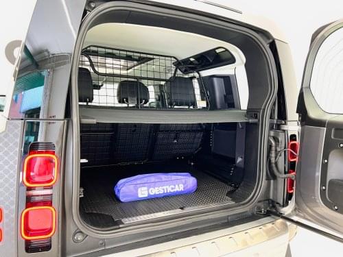 LAND ROVER DEFENDER 2.0 P300 SI4 SE 110 Auto 4WD 300CV 2020 de segunda mano