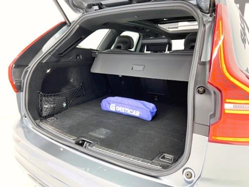 Comprar VOLVO XC60 2.0 T8 AWD R-Design 390CV 2019 de segunda mano VOLVO XC60 2.0 T8 AWD R-Design 390CV 2019 de segunda mano