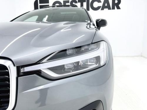 Comprar VOLVO XC60 2.0 T8 AWD R-Design 390CV 2019 de segunda mano VOLVO XC60 2.0 T8 AWD R-Design 390CV 2019 de segunda mano