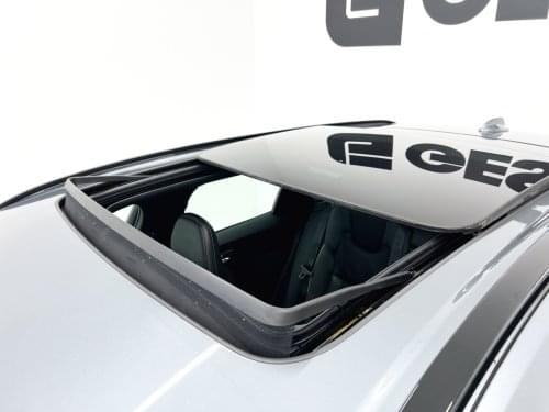 Comprar VOLVO XC60 2.0 T8 AWD R-Design 390CV 2019 de segunda mano VOLVO XC60 2.0 T8 AWD R-Design 390CV 2019 de segunda mano