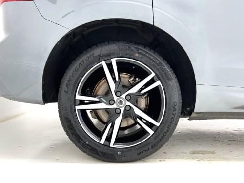 Comprar VOLVO XC60 2.0 T8 AWD R-Design 390CV 2019 de segunda mano VOLVO XC60 2.0 T8 AWD R-Design 390CV 2019 de segunda mano