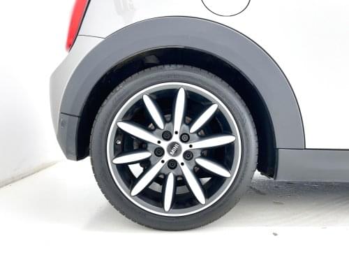 MINI MINI COOPER CABRIO 2016 de segunda mano