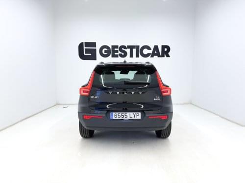 VOLVO XC40 ESSENTIAL  1.5 130CV MT6 E6D 2022 de segunda mano