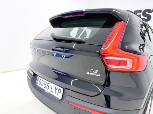 VOLVO XC40 ESSENTIAL  1.5 130CV MT6 E6D 2022 de segunda mano