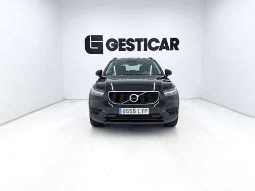 VOLVO XC40 ESSENTIAL  1.5 130CV MT6 E6D 2022 de segunda mano
