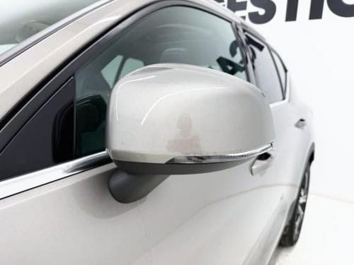 Comprar VOLVO XC40 1.5 PLUG-IN HYBRID INSCRIPTION T5 262CV 2020 de segunda mano VOLVO XC40 1.5 PLUG-IN HYBRID INSCRIPTION T5 262CV 2020 de segunda mano