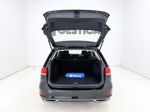 Comprar VOLKSWAGEN GOLF VARIANT SPORT BMT 2.0 TDI 150CV 2019 de segunda mano VOLKSWAGEN GOLF VARIANT SPORT BMT 2.0 TDI 150CV 2019 de segunda mano