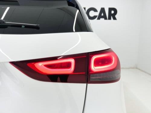 MERCEDES CLASE GLA 200D 150CV AUTO AMG 2021 de segunda mano