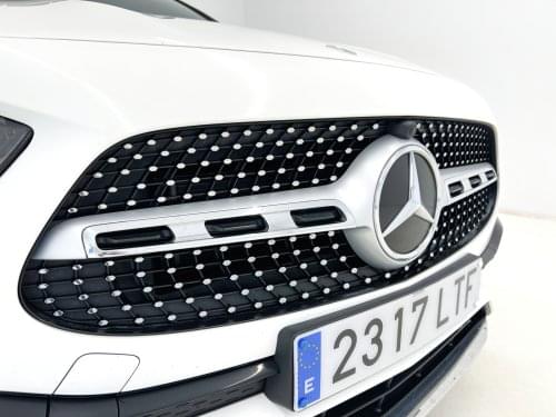 MERCEDES CLASE GLA 200D 150CV AUTO AMG 2021 de segunda mano