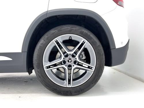 MERCEDES CLASE GLA 200D 150CV AUTO AMG 2021 de segunda mano