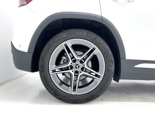 MERCEDES CLASE GLA 200D 150CV AUTO AMG 2021 de segunda mano