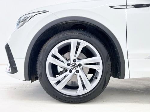 Comprar VOLKSWAGEN TIGUAN R-LINE 1.5 TSI 150CV DSG 2023 de segunda mano VOLKSWAGEN TIGUAN R-LINE 1.5 TSI 150CV DSG 2023 de segunda mano