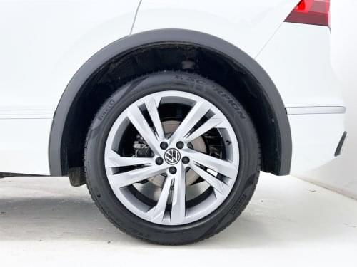 Comprar VOLKSWAGEN TIGUAN R-LINE 1.5 TSI 150CV DSG 2023 de segunda mano VOLKSWAGEN TIGUAN R-LINE 1.5 TSI 150CV DSG 2023 de segunda mano