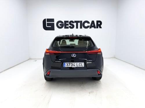 LEXUS UX 250H 184 CV 2019 de segunda mano