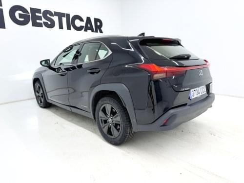 LEXUS UX 250H 184 CV 2019 de segunda mano