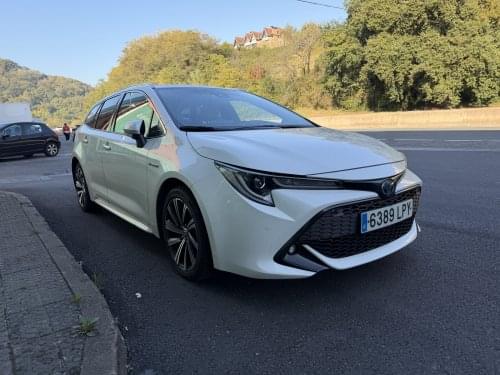 TOYOTA COROLLA 180H STYLE E-CVT TOURING SPORT 2021 de segunda mano