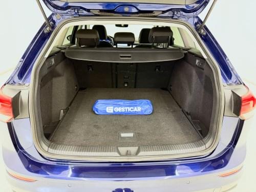 Comprar VOLKSWAGEN GOLF LIFE1.0 TSI VARIANT 110CV 2022 de segunda mano VOLKSWAGEN GOLF LIFE1.0 TSI VARIANT 110CV 2022 de segunda mano