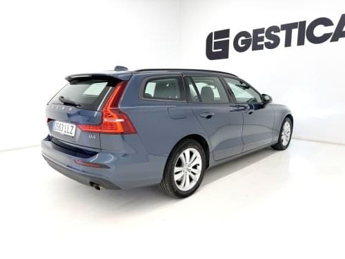 Comprar VOLVO V60 2.0 B4 MOMENTUM CORE AUTO 197CV 2020 de segunda mano VOLVO V60 2.0 B4 MOMENTUM CORE AUTO 197CV 2020 de segunda mano