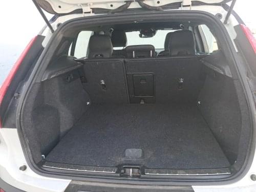 VOLVO XC40 1.5 T3 R-DESIGN 156 CV 2018 de segunda mano