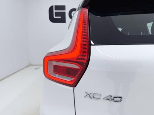 Comprar VOLVO XC40 1.5 T3 R-DESIGN 156 CV 2018 de segunda mano VOLVO XC40 1.5 T3 R-DESIGN 156 CV 2018 de segunda mano