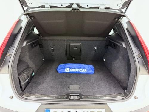 Comprar VOLVO XC40 1.5 T3 R-DESIGN 156 CV 2018 de segunda mano VOLVO XC40 1.5 T3 R-DESIGN 156 CV 2018 de segunda mano