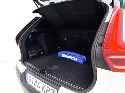 Comprar VOLVO XC40 1.5 T3 R-DESIGN 156 CV 2018 de segunda mano VOLVO XC40 1.5 T3 R-DESIGN 156 CV 2018 de segunda mano