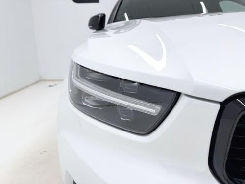 Comprar VOLVO XC40 1.5 T3 R-DESIGN 156 CV 2018 de segunda mano VOLVO XC40 1.5 T3 R-DESIGN 156 CV 2018 de segunda mano