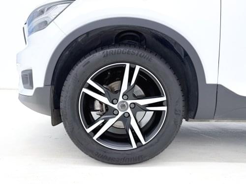 Comprar VOLVO XC40 1.5 T3 R-DESIGN 156 CV 2018 de segunda mano VOLVO XC40 1.5 T3 R-DESIGN 156 CV 2018 de segunda mano