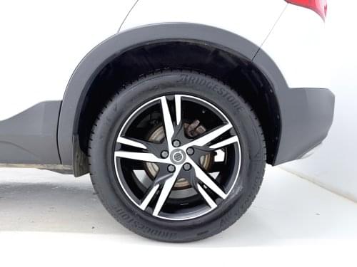 Comprar VOLVO XC40 1.5 T3 R-DESIGN 156 CV 2018 de segunda mano VOLVO XC40 1.5 T3 R-DESIGN 156 CV 2018 de segunda mano