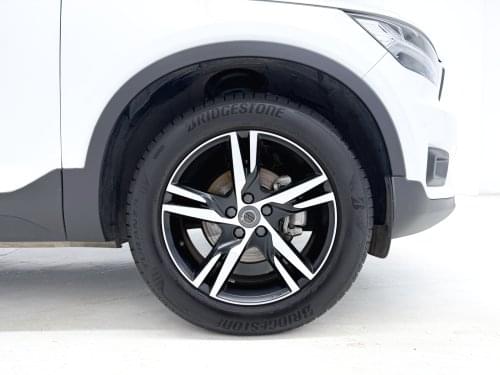 Comprar VOLVO XC40 1.5 T3 R-DESIGN 156 CV 2018 de segunda mano VOLVO XC40 1.5 T3 R-DESIGN 156 CV 2018 de segunda mano