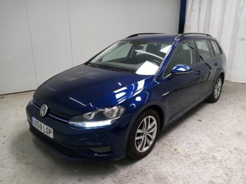 VOLKSWAGEN GOLF FAMILIAR LAST EDITION 1.5 TSI 130CV 2020 de segunda mano