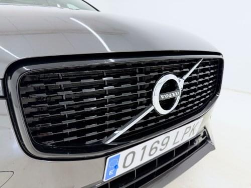 Comprar VOLVO XC60 2.0 T6 AWD RECHARGE R-DESIGN 340CV 2021 de segunda mano VOLVO XC60 2.0 T6 AWD RECHARGE R-DESIGN 340CV 2021 de segunda mano