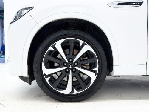 MAZDA CX60 E-SKYACTIV PHEV TAKUMI PLUS 327CV 2022 de segunda mano