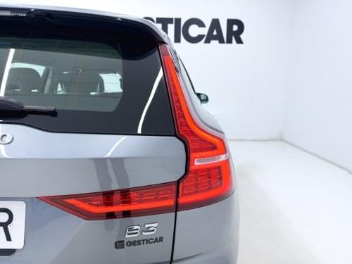Comprar VOLVO V60 2.0 B3 G MOMENTUM PRO 163CV 2021 de segunda mano VOLVO V60 2.0 B3 G MOMENTUM PRO 163CV 2021 de segunda mano