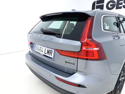 Comprar VOLVO V60 2.0 B3 G MOMENTUM PRO 163CV 2021 de segunda mano VOLVO V60 2.0 B3 G MOMENTUM PRO 163CV 2021 de segunda mano